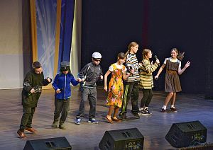 Молодежный совет АПЗ организовал в честь дня рождения КВН фестиваль «Кубок поколений»